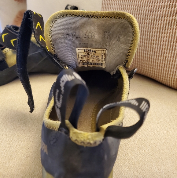 Scrape Vapor Rock Climbing Shoe - Picture 3 of 3